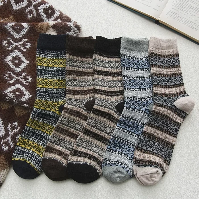 Bohemian style Wool Socks 5 Pairs Set - Image 5