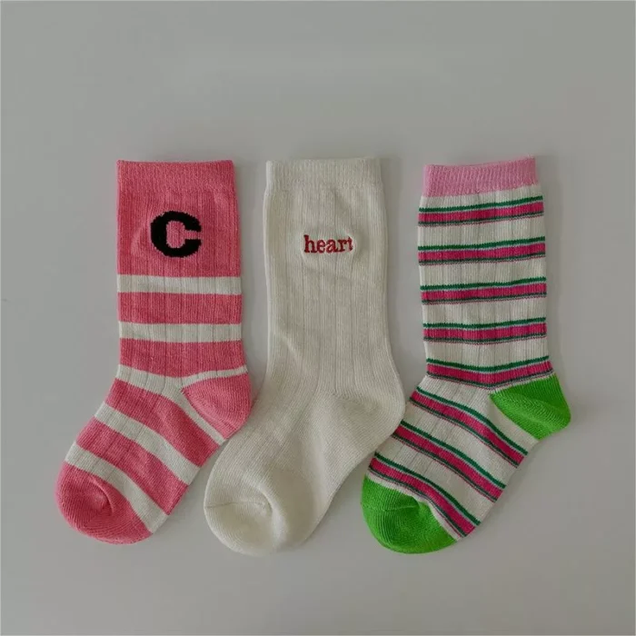 Multi color stripe unisex kids socks - Image 3