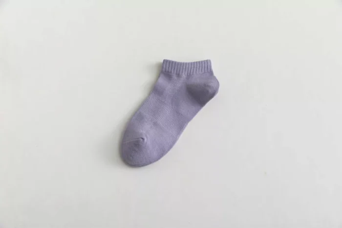 Women's Solid color Mesh Breathable Low cut socks - Image 2