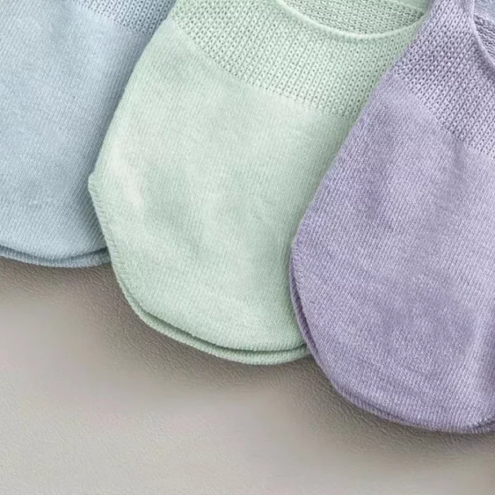 Women's Candy color Non Slip silicone Invisible socks - Image 5