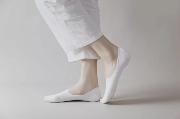 Women's Candy color Non Slip silicone Invisible socks - Image 3