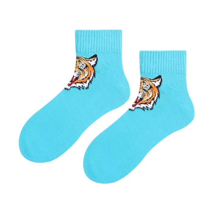 Women's Tiger Jacquard Ankle Socks – Image 3