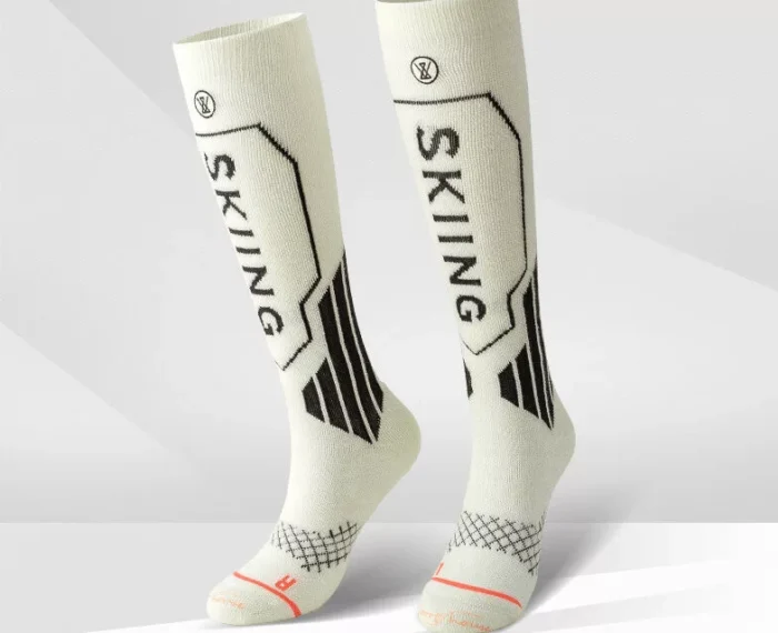 Women's knee high thickened woollen ski socks - Image 4