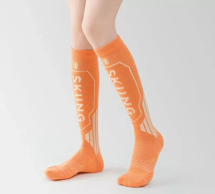 Women's knee high thickened woollen ski socks - Image 5